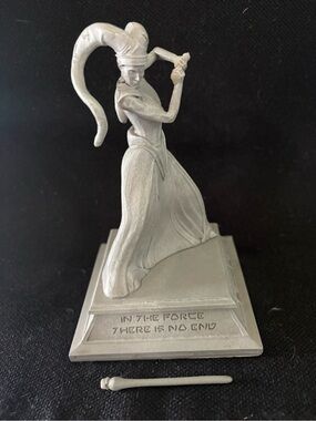 Jedi Statue Figurine - Star Wars Inspired Home Art